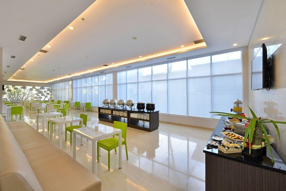Whiz Prime Hotel Sudirman Cilacap Εξωτερικό φωτογραφία