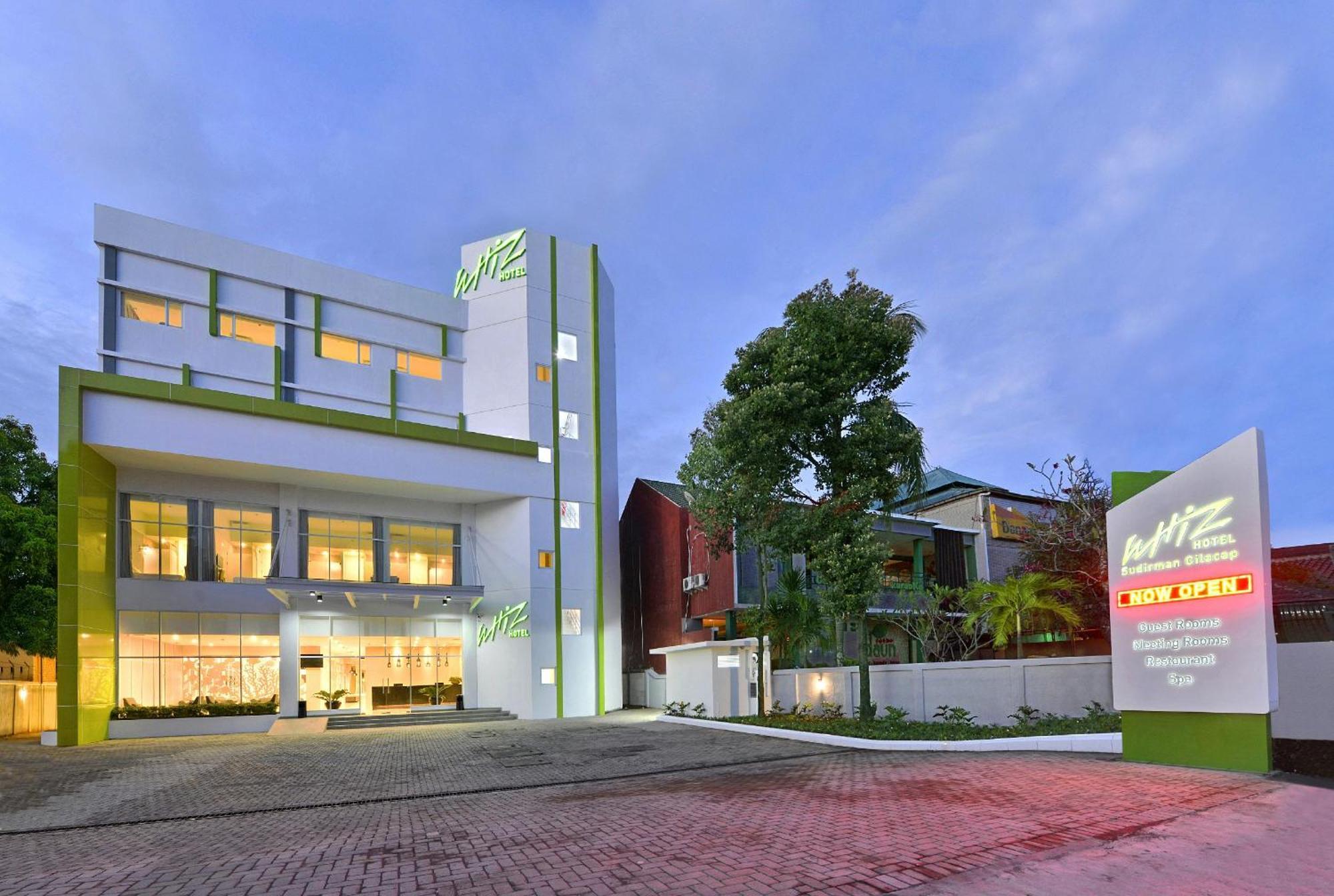 Whiz Prime Hotel Sudirman Cilacap Εξωτερικό φωτογραφία