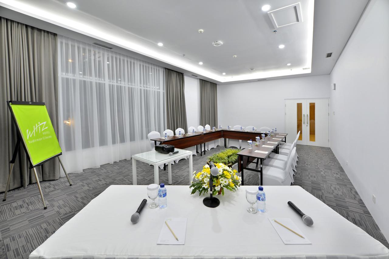 Whiz Prime Hotel Sudirman Cilacap Εξωτερικό φωτογραφία